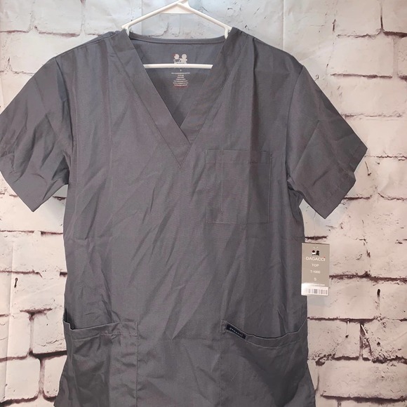 Dagacci women’s scrub tops - set of 2 (size small) - Picture 7 of 11